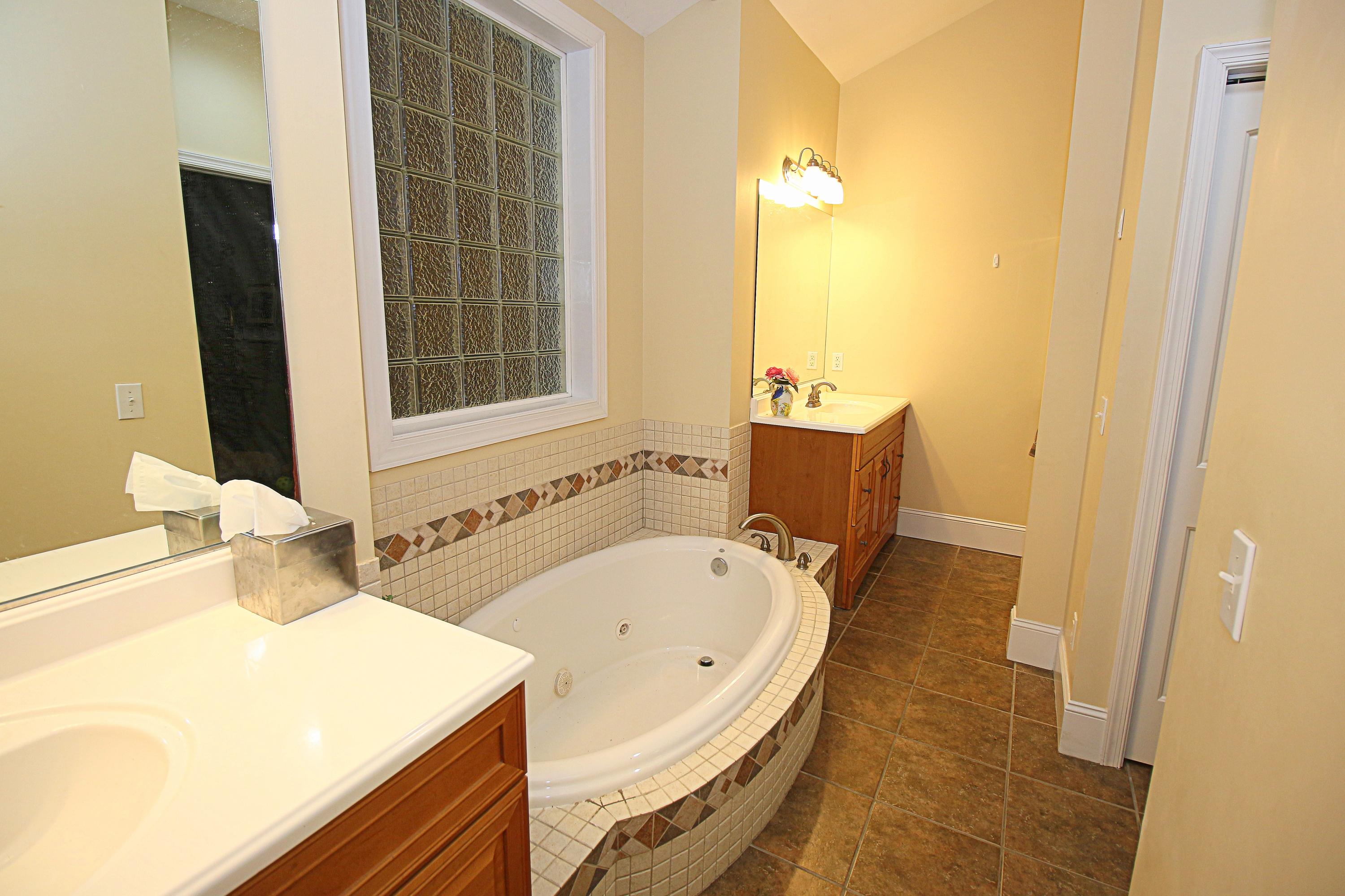 4531 Rhea Ridge Drive Blacksburg, VA 24060 - Photo 25 of 63 IMG_3974