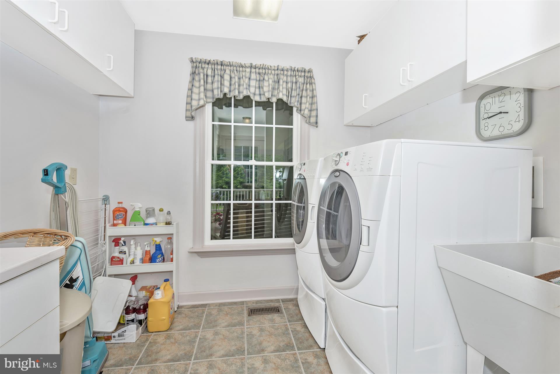 2445 Chestnut Grove Road Sharpsburg, MD 21782 - Photo 11 of 30 First floor laundry off kitchen