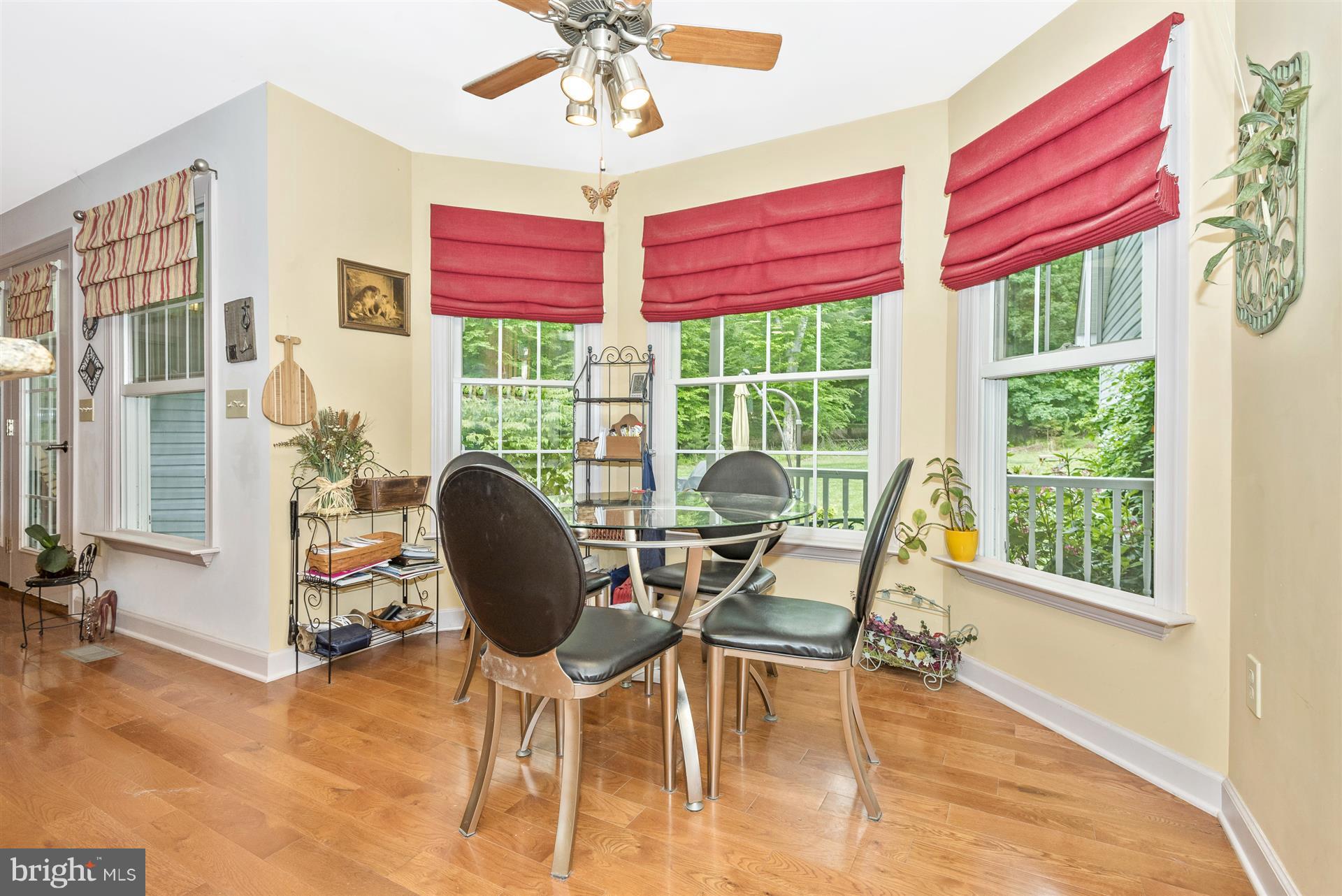 2445 Chestnut Grove Road Sharpsburg, MD 21782 - Photo 9 of 30 Sunny Breakfast nook off kitchen