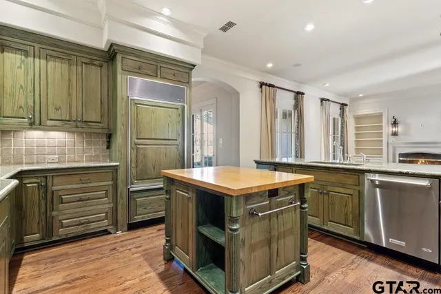 $1,075,000 | 3045 Concord Place, Tyler, TX 75701