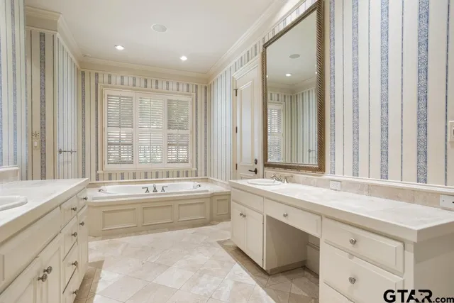 $1,075,000 | 3045 Concord Place, Tyler, TX 75701