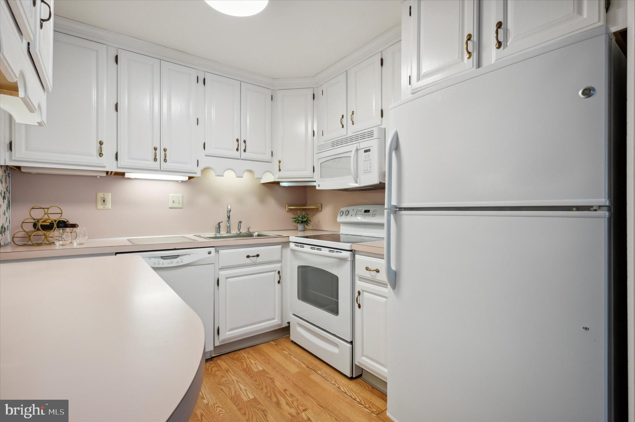 501 North Providence Road, Unit 118 Media, PA 19063 - Photo 10 of 15 Kitchen