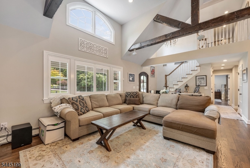 31 Osceola Road Wayne, NJ 07470 - Photo 6 of 44