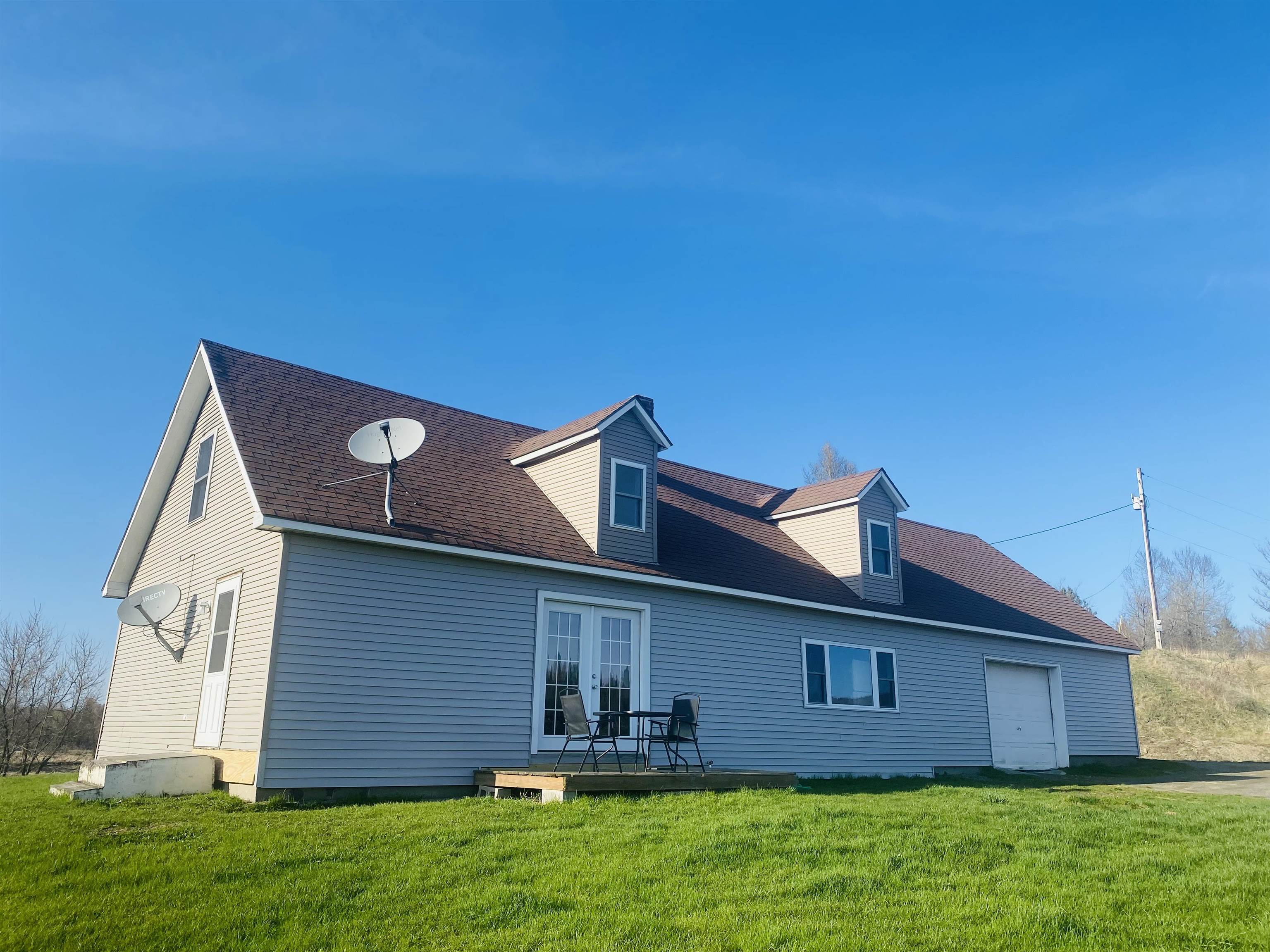 1599 River Road Coventry, VT 05860 - Photo 3 of 32