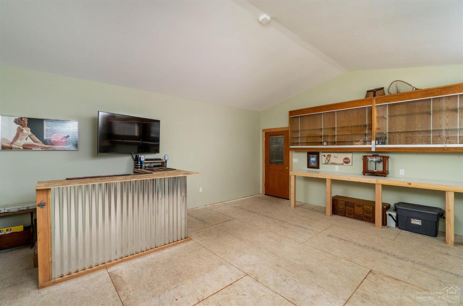 63490 Hamehook Road Bend, OR 97701 - Photo 14 of 25 Additional Photo
