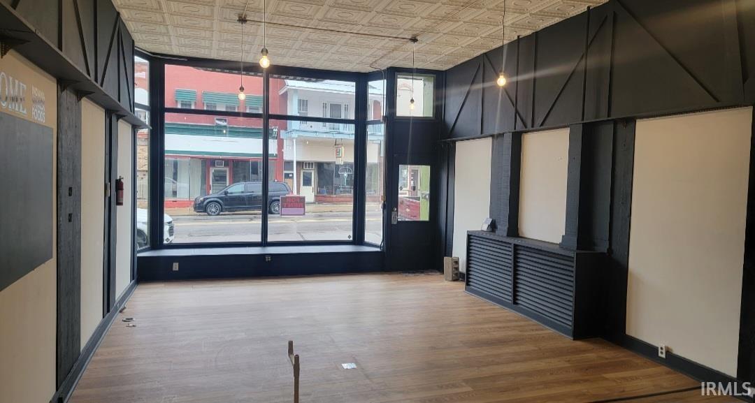 316 South Cavin Street Ligonier, IN 46767 - Photo 4 of 17