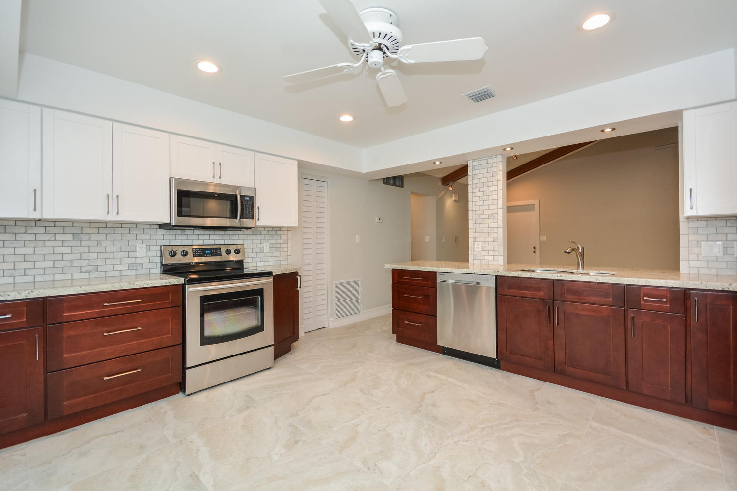 6125 Old Court Road, Unit 234 Boca Raton, FL 33433 - Photo 2 of 35 6125 Old Court Rd Boca Raton-large-022-0