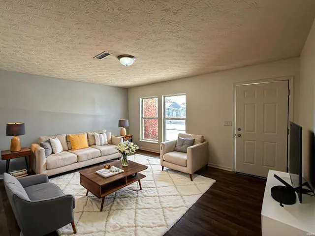 $210,000 | 342 West 300th Street North, Kokomo, IN 46901