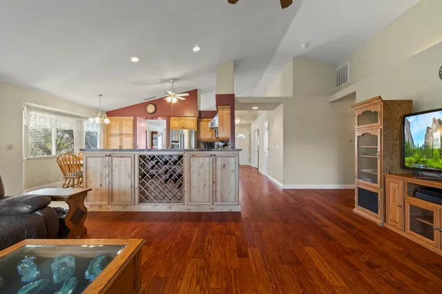 $615,000 | 19891 Apple Valley Drive, Sonora, CA 95370