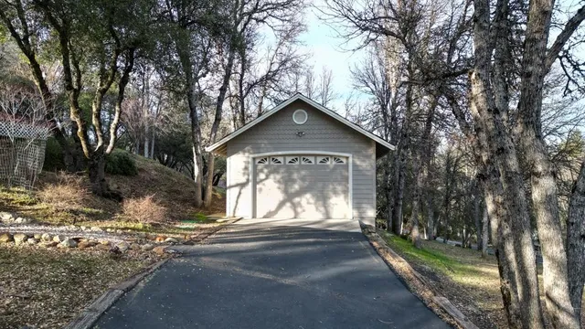 $615,000 | 19891 Apple Valley Drive, Sonora, CA 95370