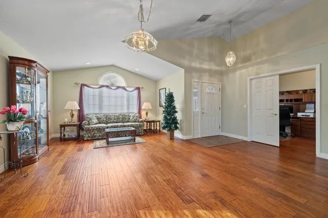 $615,000 | 19891 Apple Valley Drive, Sonora, CA 95370