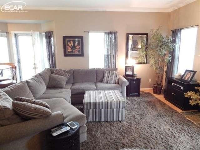 16310 Quail Ridge Court Fenton, MI 48430 - Photo 8 of 22 20449076-7.JPG