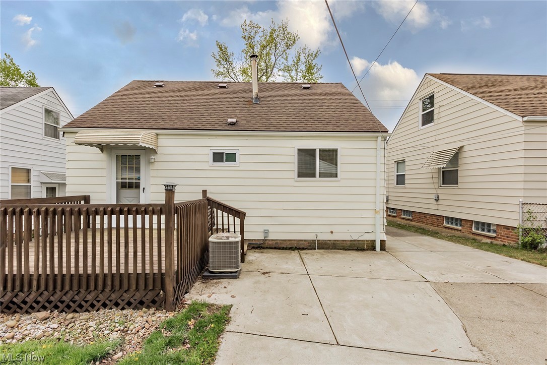 15309 Rockside Road Maple Heights, OH 44137 - Photo 24 of 26