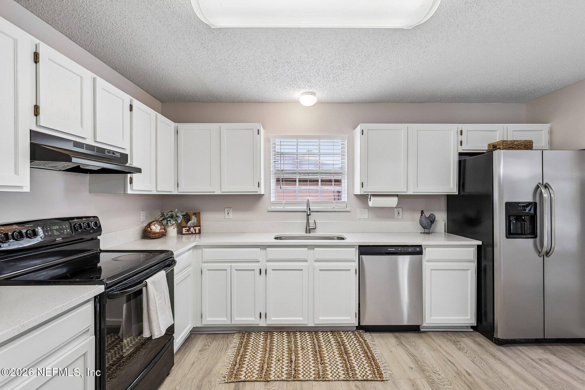 7180 Ridgeglen Court Jacksonville, FL 32216 - Photo 6 of 53 Kitchen