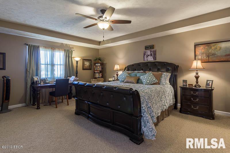 506 Insignia Drive Herrin, IL 62948 - Photo 11 of 24