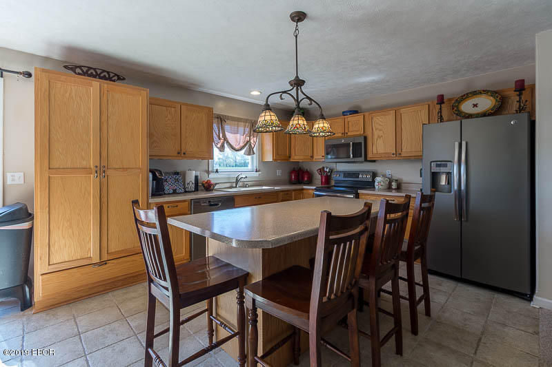 506 Insignia Drive Herrin, IL 62948 - Photo 4 of 24