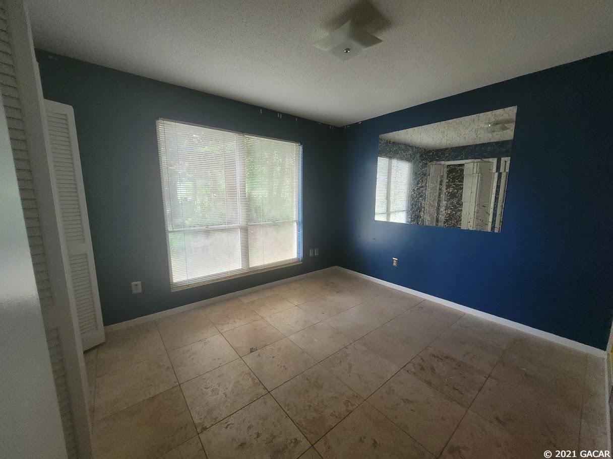 6015 Southwest 35th Way Gainesville, FL 32608 - Photo 12 of 21