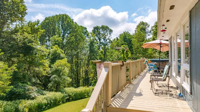 $312,500 | 1174 Apple Lane, Spruce Pine, NC 28777