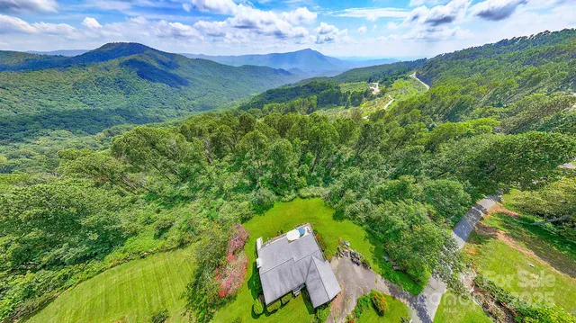 $312,500 | 1174 Apple Lane, Spruce Pine, NC 28777