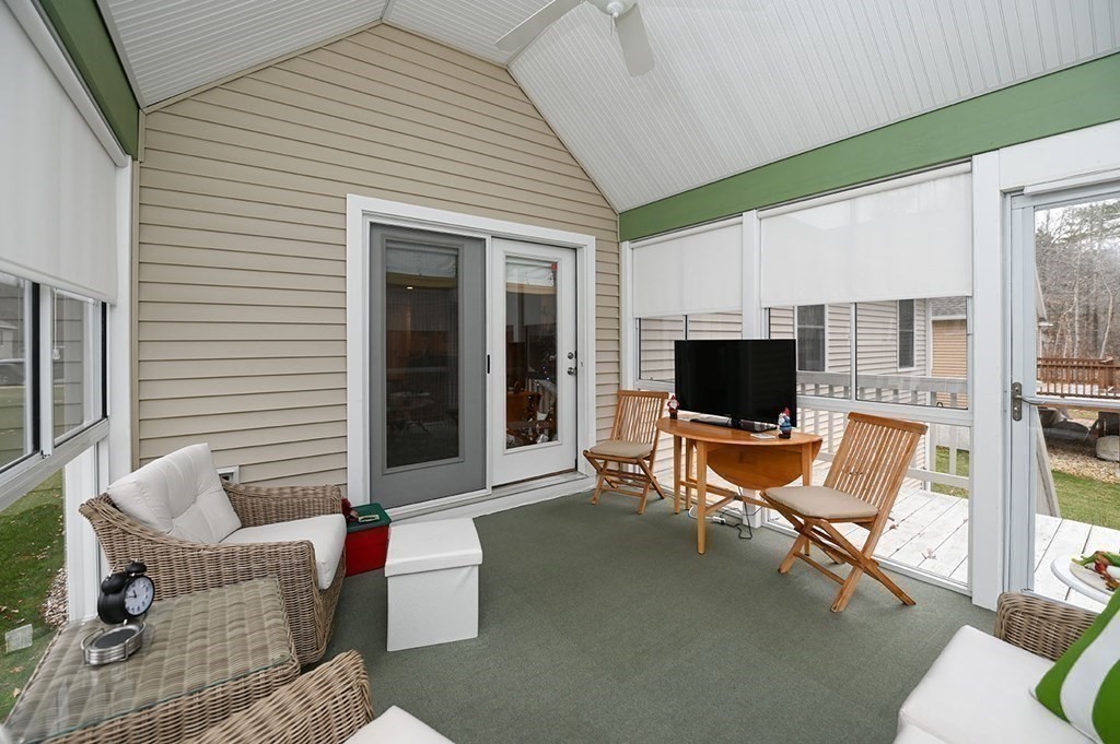 5 Renaissance Circle, Unit 5 Salem, NH 03079 - Photo 15 of 41