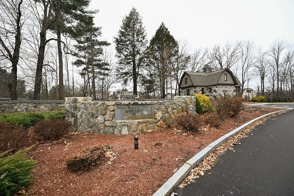 5 Renaissance Circle, Unit 5 Salem, NH 03079 - Photo 38 of 41