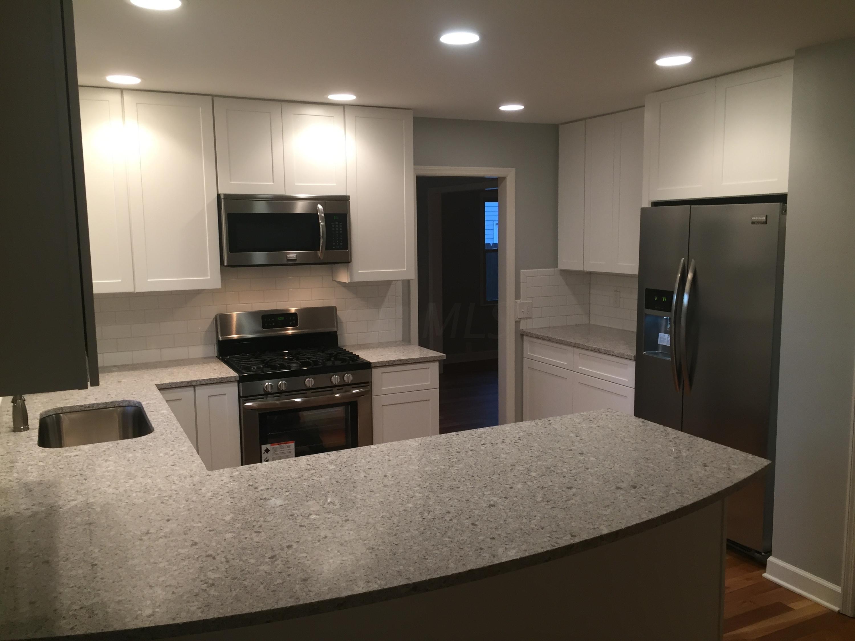 3653 Reed Road Upper Arlington, OH 43220 - Photo 10 of 19 Gallery Image 10