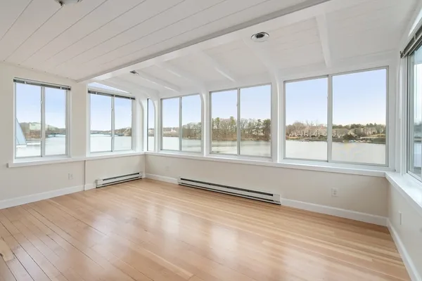 $3,800 | 157 Lake Avenue, Worcester, MA 01604