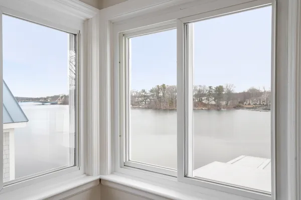 $3,800 | 157 Lake Avenue, Worcester, MA 01604