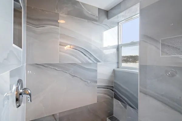 $3,800 | 157 Lake Avenue, Worcester, MA 01604