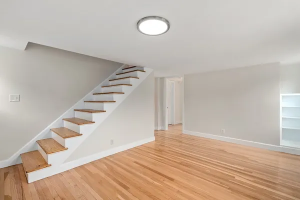 $3,800 | 157 Lake Avenue, Worcester, MA 01604