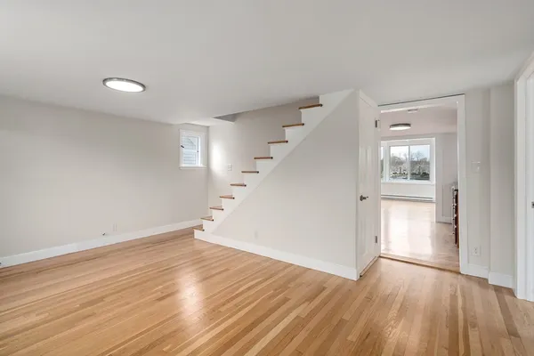 $3,800 | 157 Lake Avenue, Worcester, MA 01604