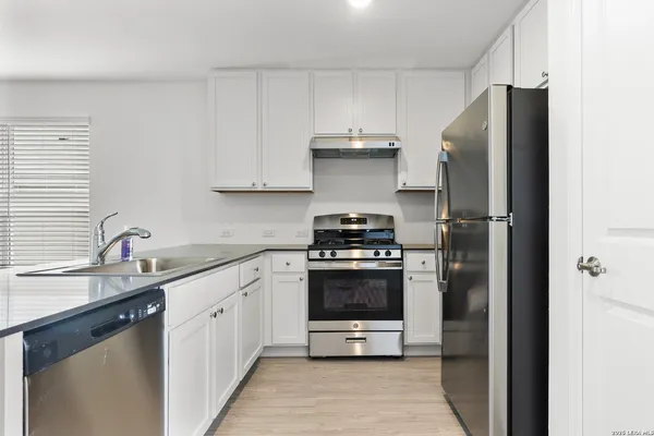 $1,625 | 10507 Padron Bend, San Antonio, TX 78224