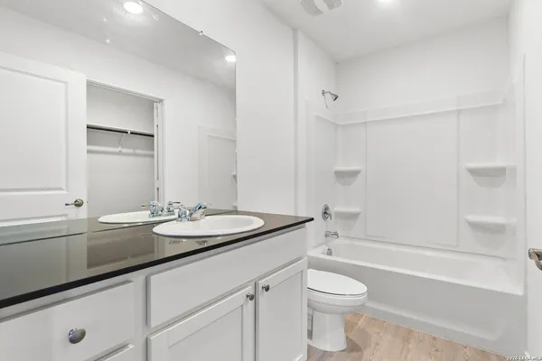 $1,625 | 10507 Padron Bend, San Antonio, TX 78224