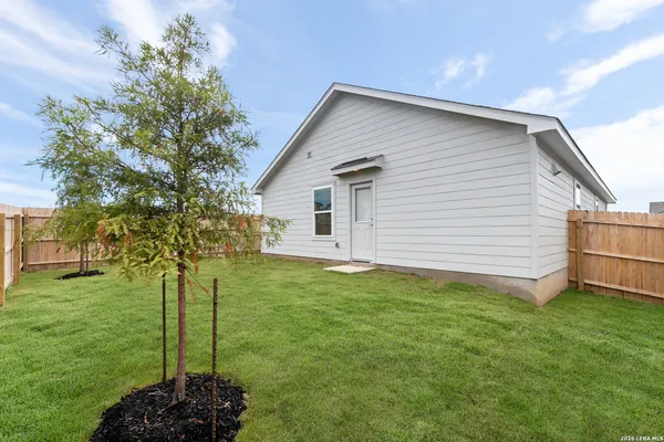 $1,625 | 10507 Padron Bend, San Antonio, TX 78224