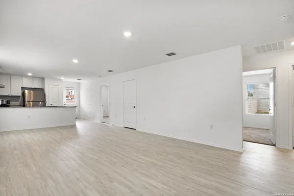 $1,625 | 10507 Padron Bend, San Antonio, TX 78224