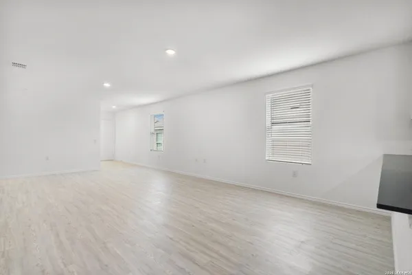 $1,625 | 10507 Padron Bend, San Antonio, TX 78224