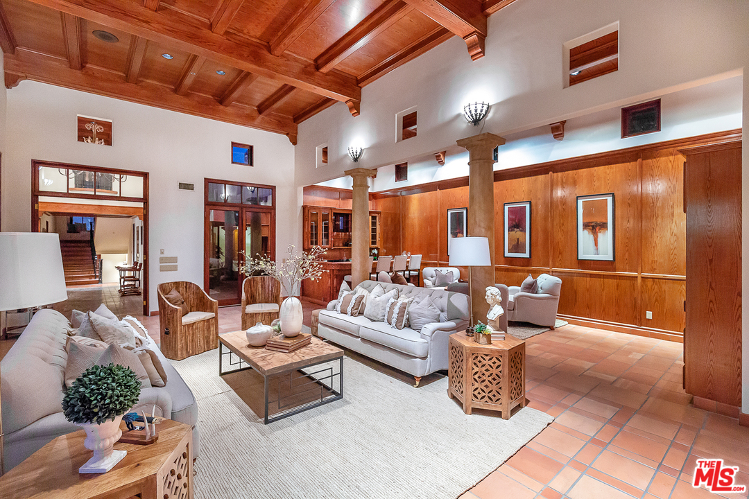 1381 Summitridge Drive Beverly Hills, CA 90210 - Photo 16 of 53