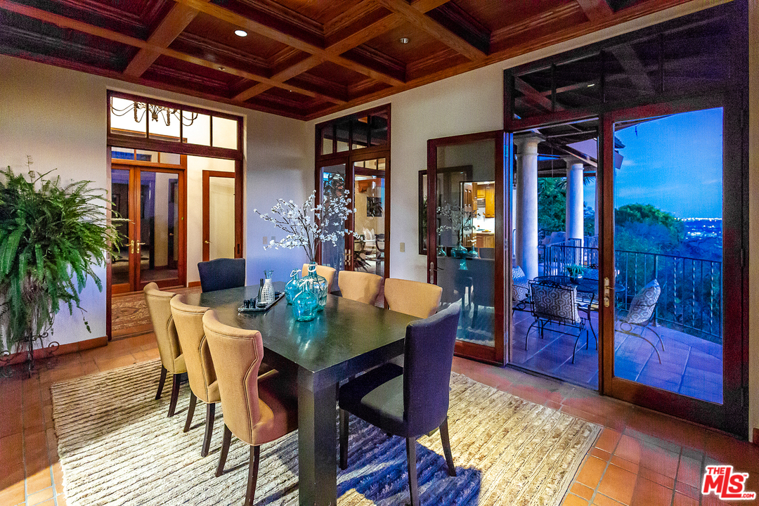 1381 Summitridge Drive Beverly Hills, CA 90210 - Photo 19 of 53