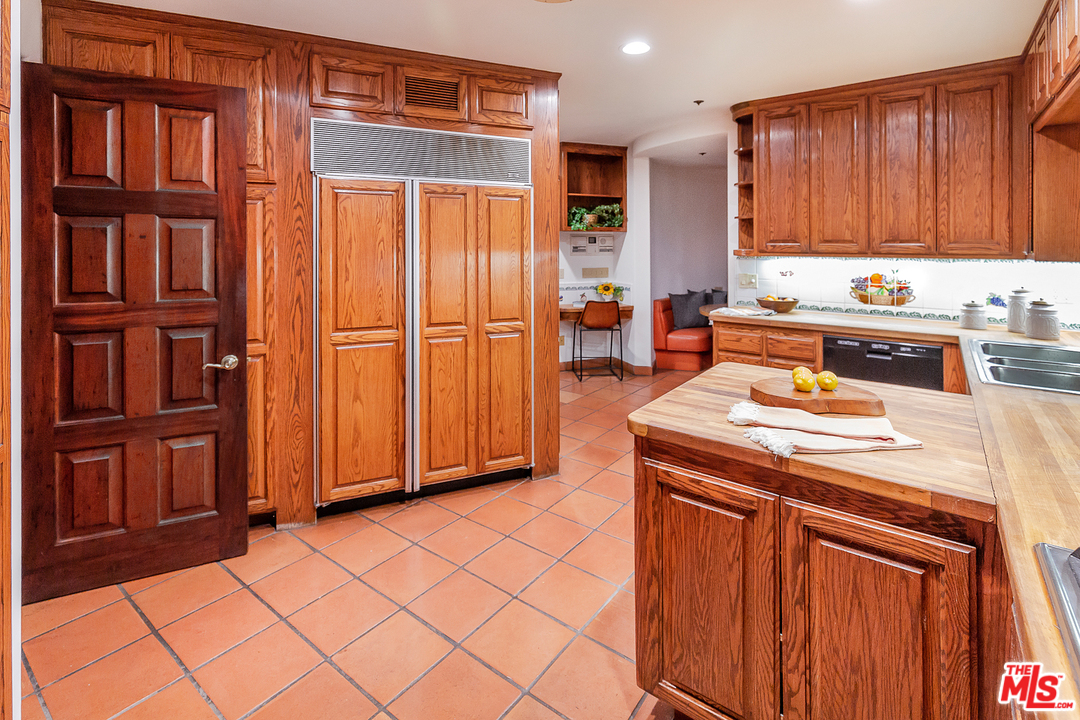 1381 Summitridge Drive Beverly Hills, CA 90210 - Photo 21 of 53