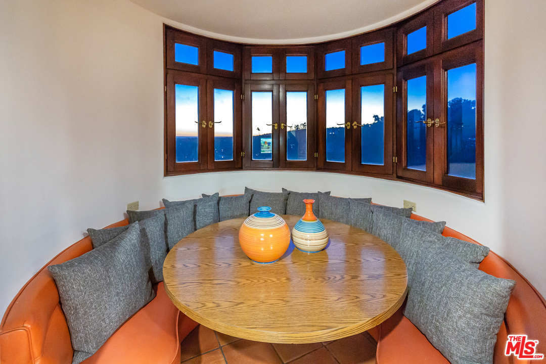 1381 Summitridge Drive Beverly Hills, CA 90210 - Photo 23 of 53