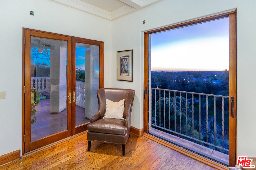 1381 Summitridge Drive Beverly Hills, CA 90210 - Photo 31 of 53