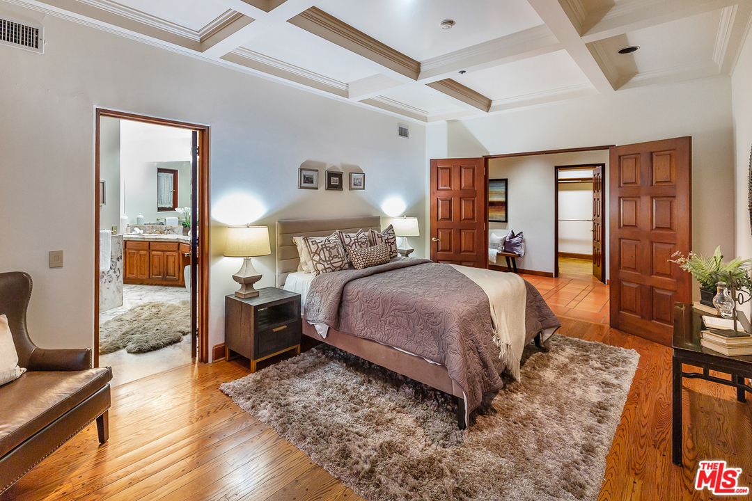 1381 Summitridge Drive Beverly Hills, CA 90210 - Photo 32 of 53