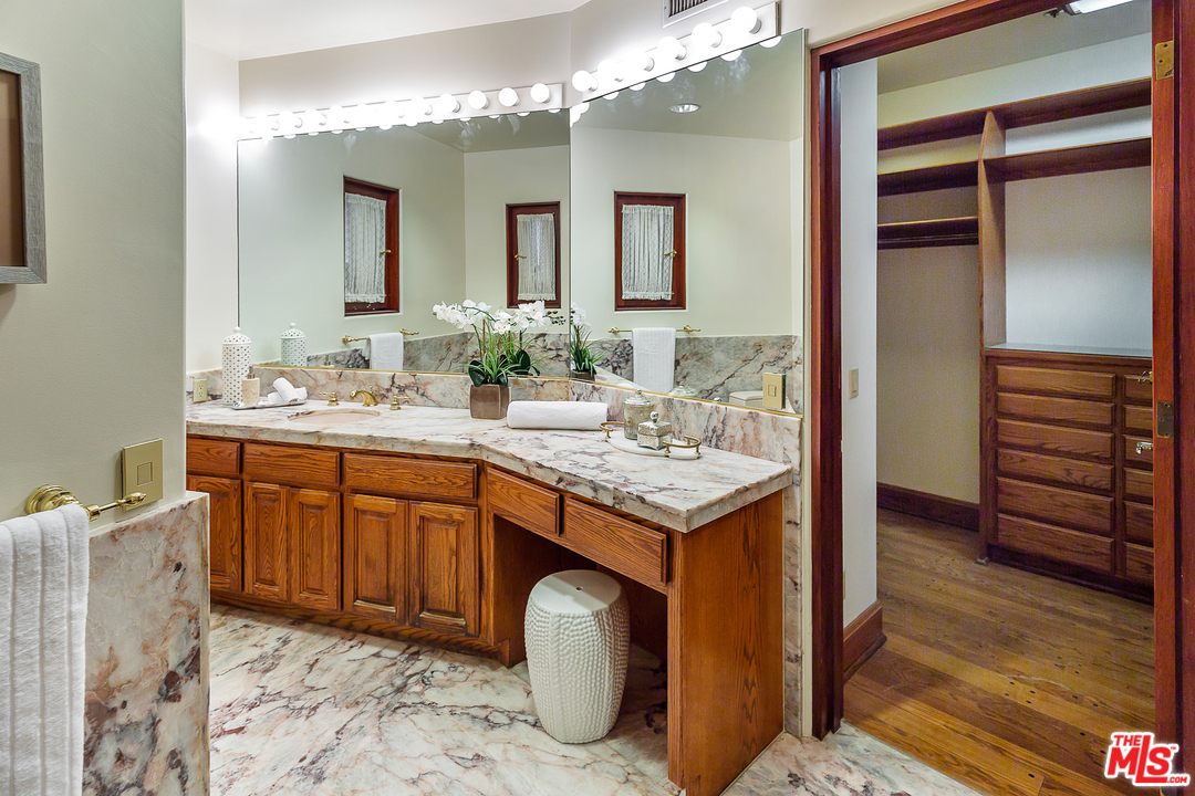 1381 Summitridge Drive Beverly Hills, CA 90210 - Photo 36 of 53