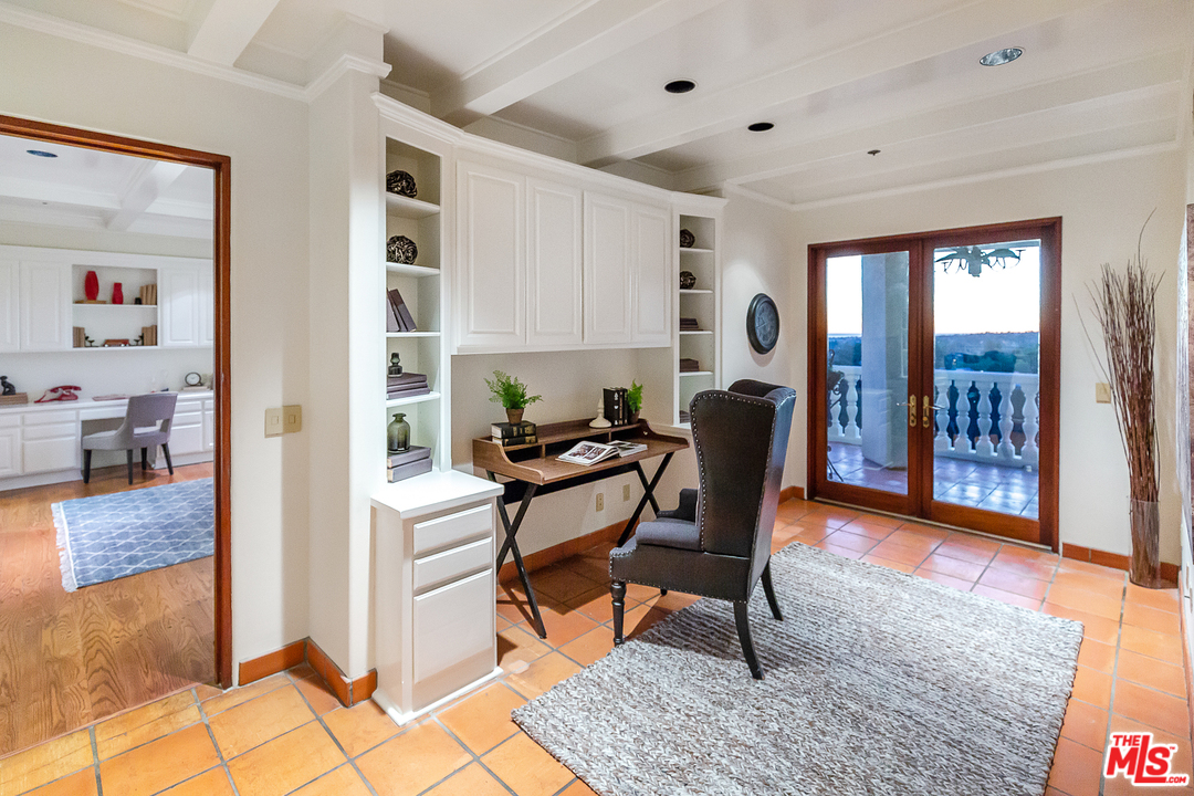 1381 Summitridge Drive Beverly Hills, CA 90210 - Photo 40 of 53