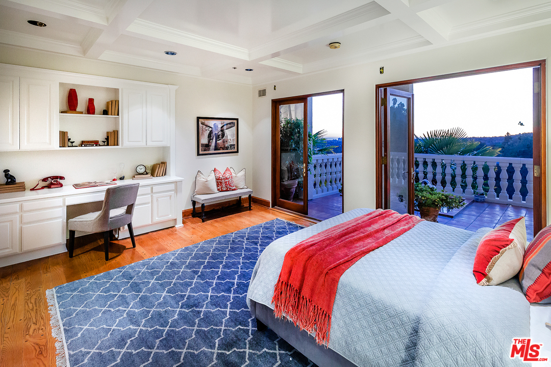 1381 Summitridge Drive Beverly Hills, CA 90210 - Photo 43 of 53