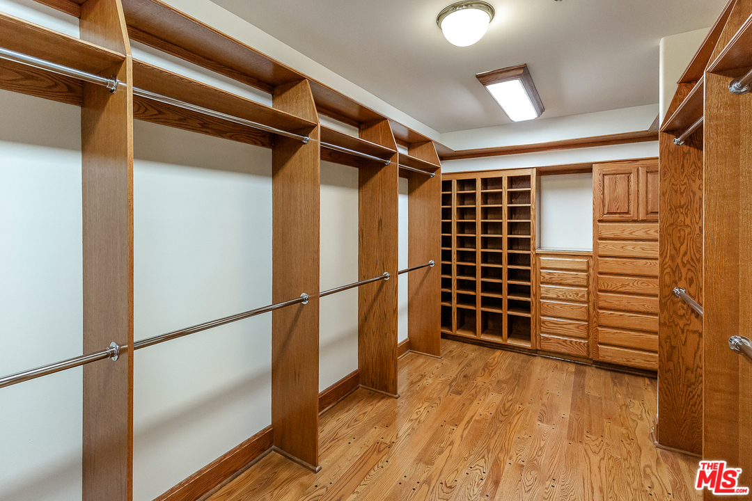 1381 Summitridge Drive Beverly Hills, CA 90210 - Photo 44 of 53