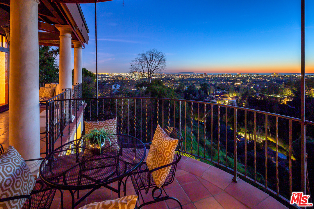 1381 Summitridge Drive Beverly Hills, CA 90210 - Photo 6 of 53