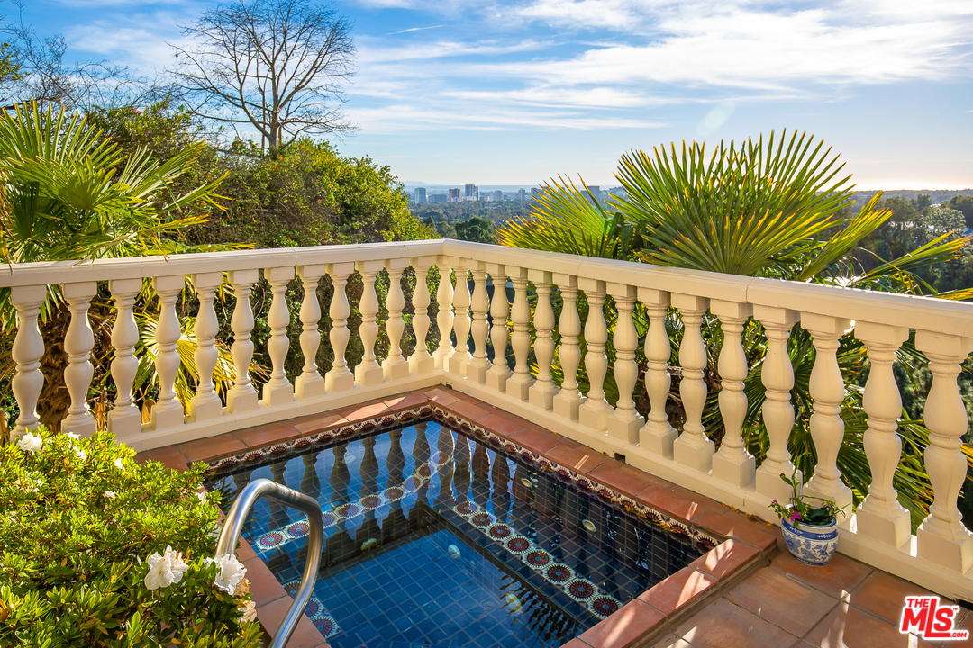 1381 Summitridge Drive Beverly Hills, CA 90210 - Photo 7 of 53