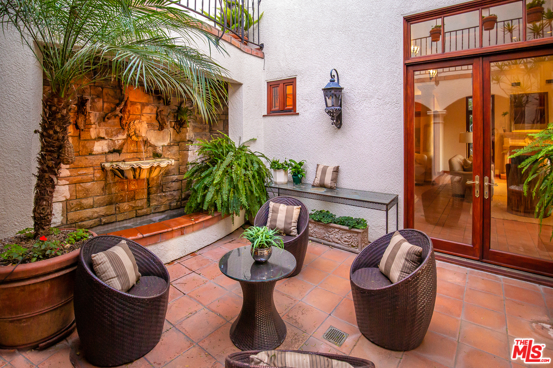 1381 Summitridge Drive Beverly Hills, CA 90210 - Photo 9 of 53