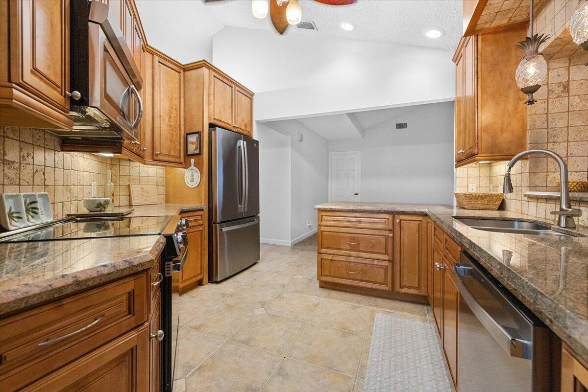 101 Timber Lane Jupiter, FL 33458 - Photo 26 of 56 04-101 Timber Ln a-2614